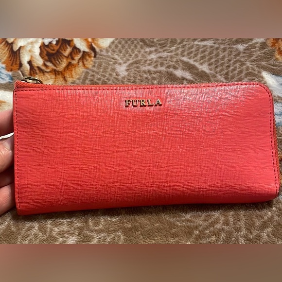 Furla Zippy Wallet - Picture 1 of 10